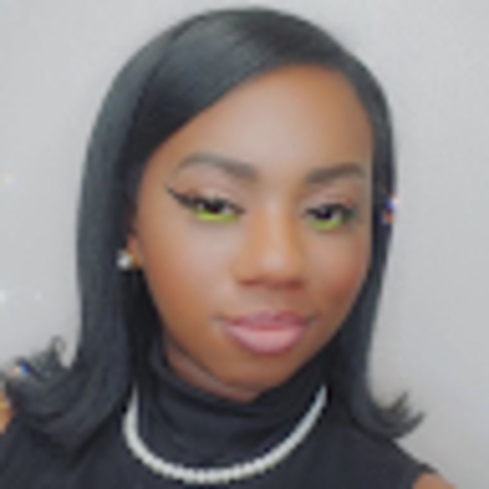 Meet your Posher, Nia